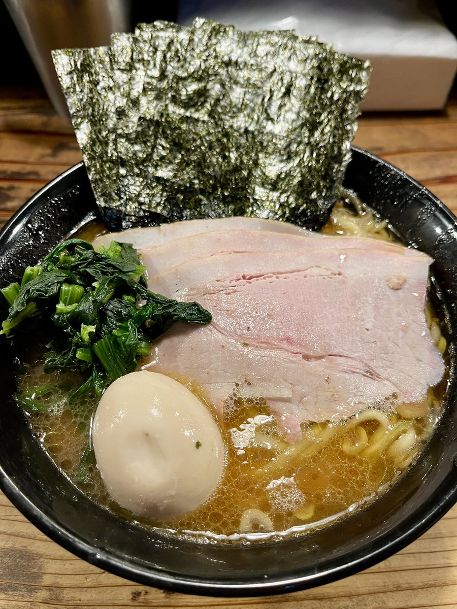 COYSCS's tweet photo. クックら
久しぶりのクックら🐳✨
今日は中盛を硬め濃いめで😏
ガツンと脳天パンチを喰らうショ���パウマーーー🤩
朝から血圧爆上がり間違いなし😇
今日は燻製チャーシューも増しちゃいました🥰
あー美味しかった😋
今日も大大大満足でした🙏
#クックら https://t.co/l3QVpStph3