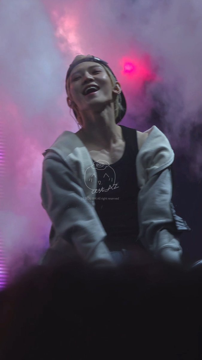 여비🪐 tweet media