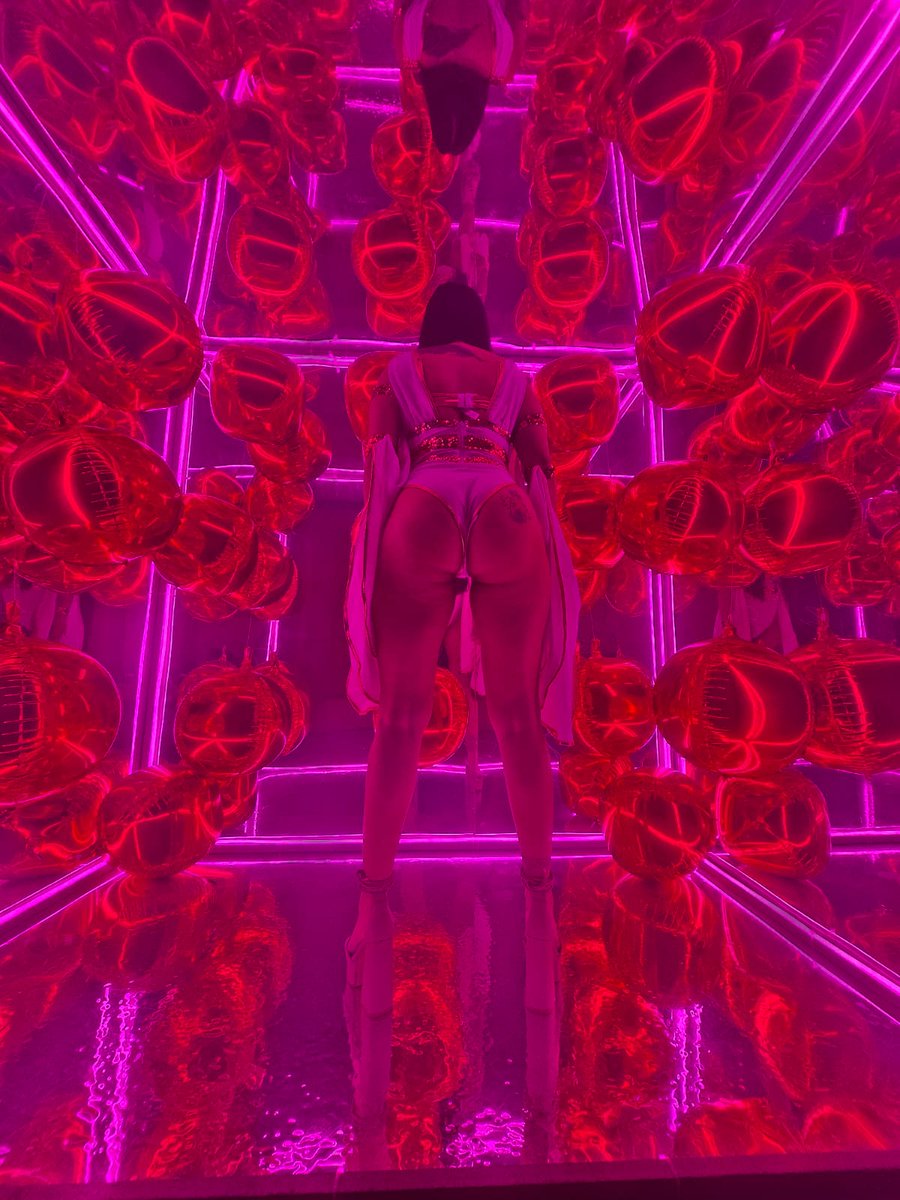 izza&mk_losversw tweet media