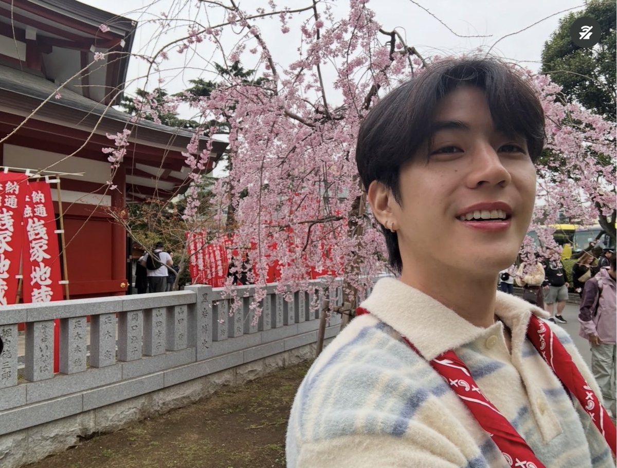 🅰️yin tweet media