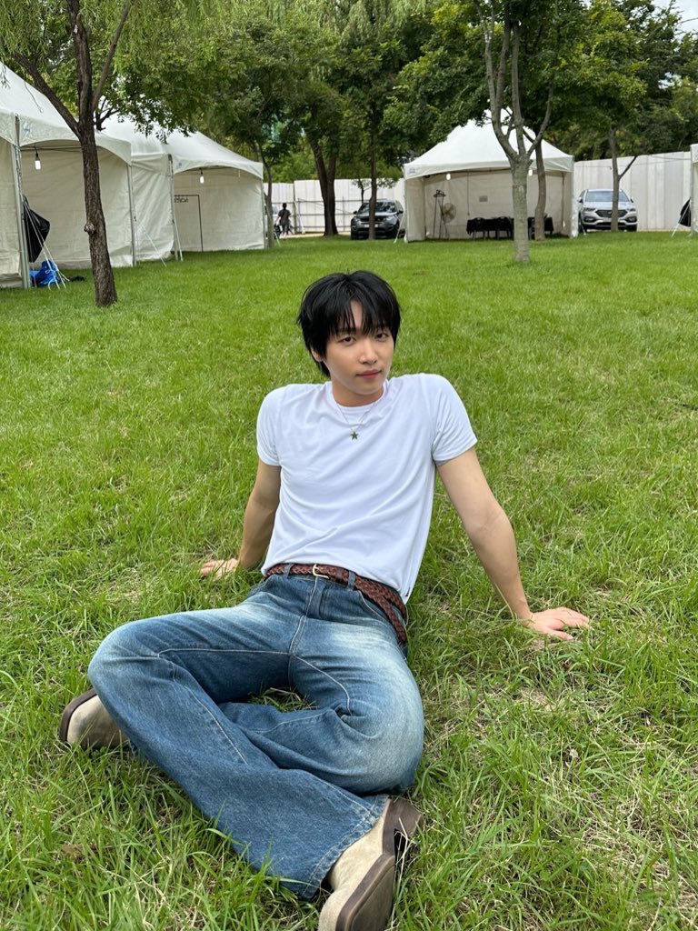 ꒰ ¨̮ ꒱⸝🍀. tweet media