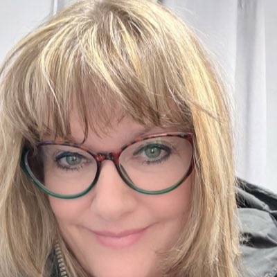 Transitlady🌻 tweet media