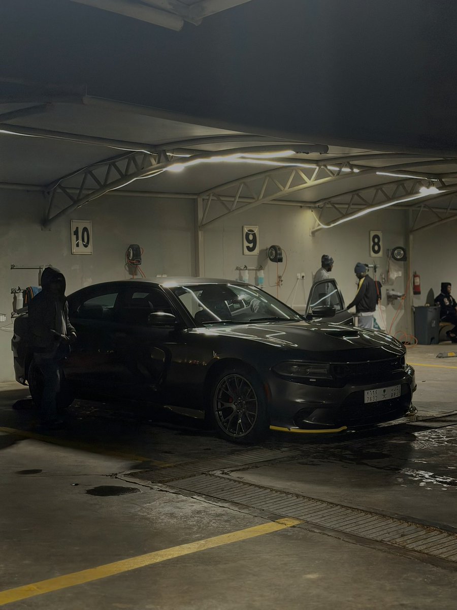 نوافّ؟ tweet media