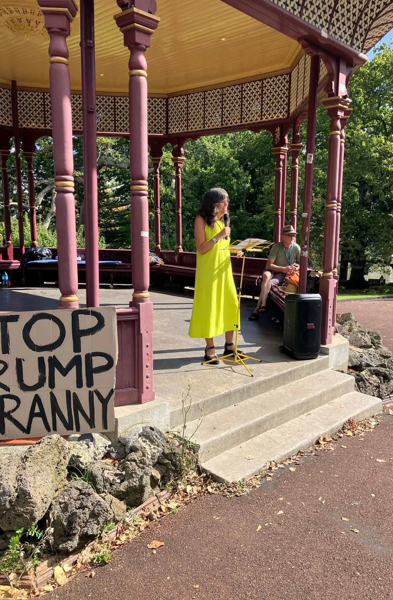 Democrats Abroad tweet media