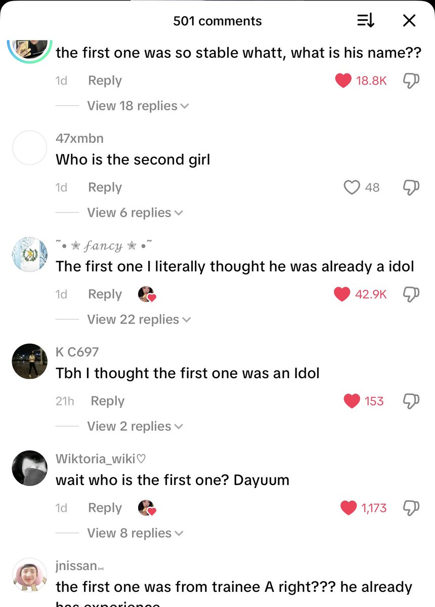 Leowon4life's tweet image. Oh no my man is being overshadowed #saveus #helpus