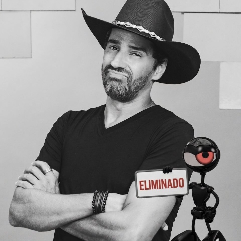 𝐐𝐆 𝐃𝐀 𝐕𝐀𝐋𝐄𝐒𝐂𝐀 tweet media