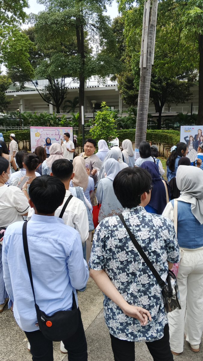 Tomiputra_L's tweet photo. #OurHeartsInJakarta
#Hearts2HouseIDN
#H2HbarengS2U
#RudeBarengH2H

#Hearts2Hearts #하츠투하츠 #H2H #HEARTS2HOUSE #Hearts2HeartsinJAKARTA #HEARTS2HOUSEinJAKARTA https://t.co/JPX7z6znM5