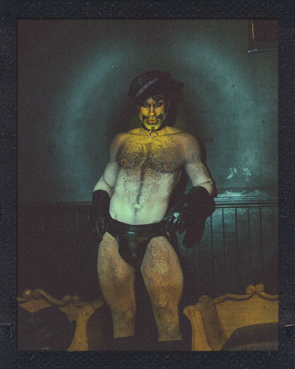 Drag Base tweet media