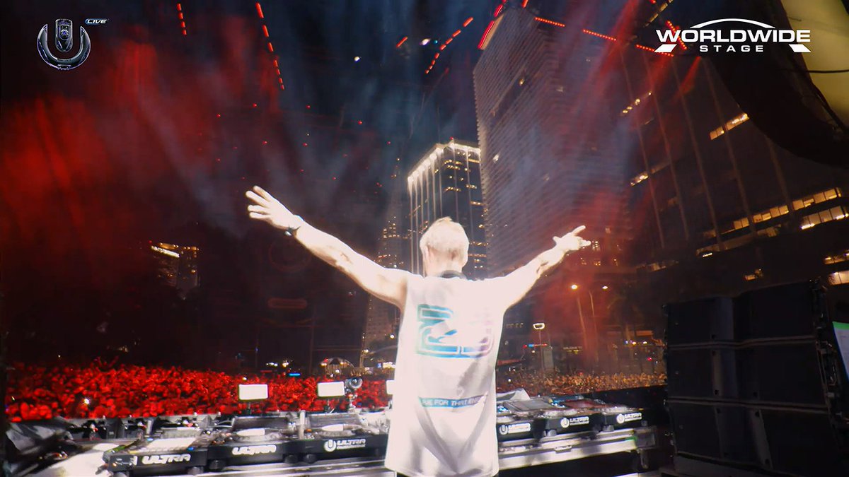 🍋BangGoTheBells 💋🧙🏻♀️✨ tweet media