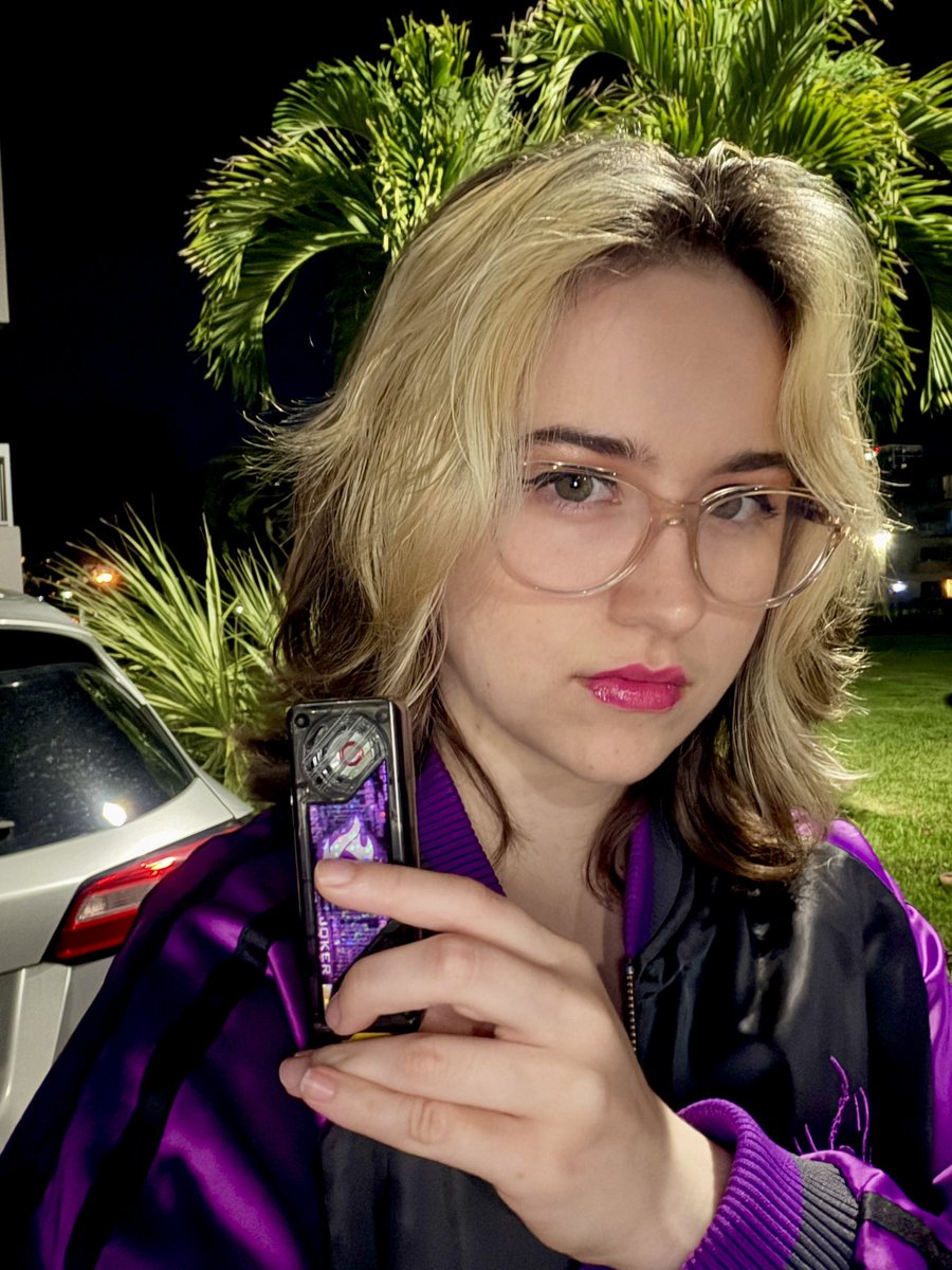 TOKUSHARTSU tweet media