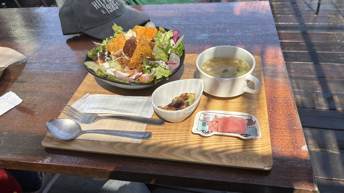 ありよし tweet media