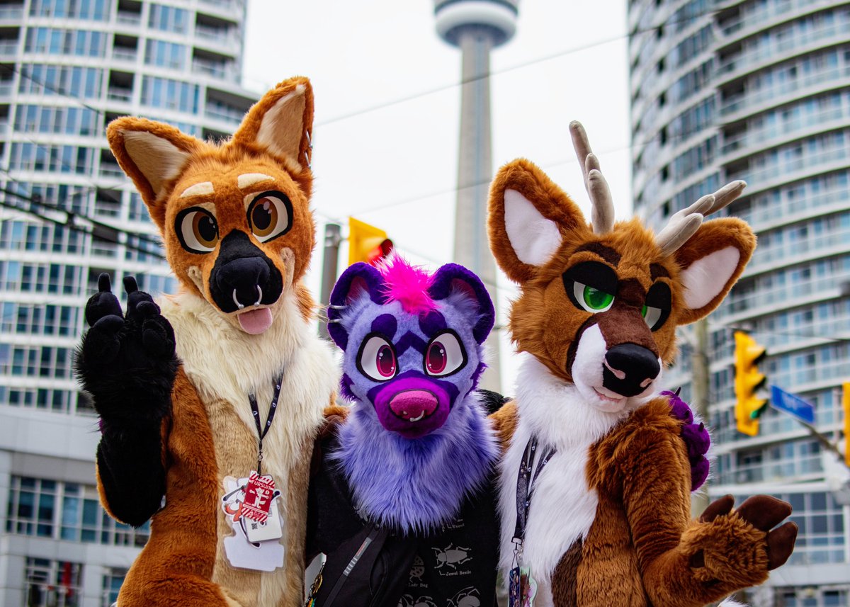 CynInle's tweet photo. we found this purple thing in toronto. can we keep him??

#FursuitFriday

📸 @TheKineticStorm https://t.co/T8Fra1k3K0