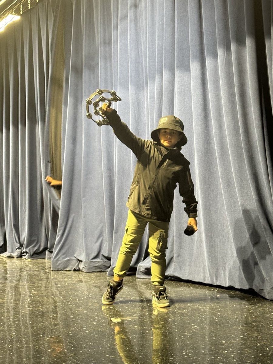 pro_chef1980's tweet photo. @liamgallagher @NoelGallagher @oasis @OasisArchives talent show 2026 #acquiesce https://t.co/XHBwAbwiRt