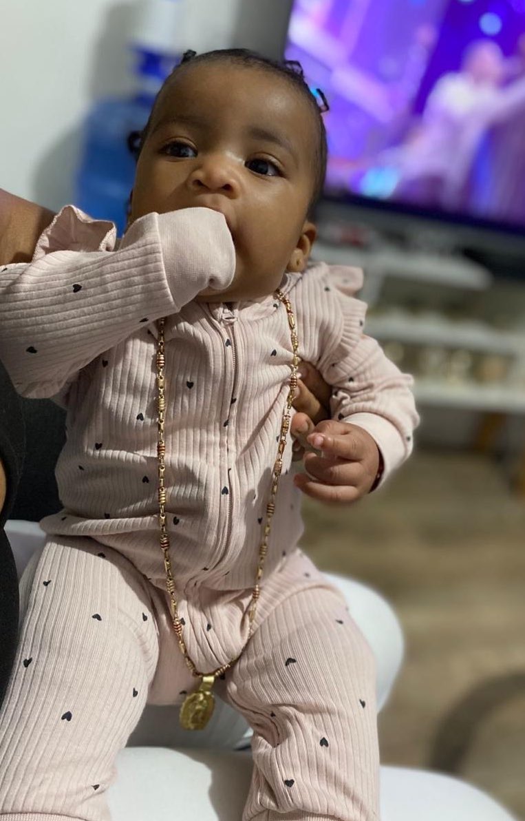 Después de todo eres ya nunca mas voy a estar sola porque estas tú 💛TE AMO HIJA ..!