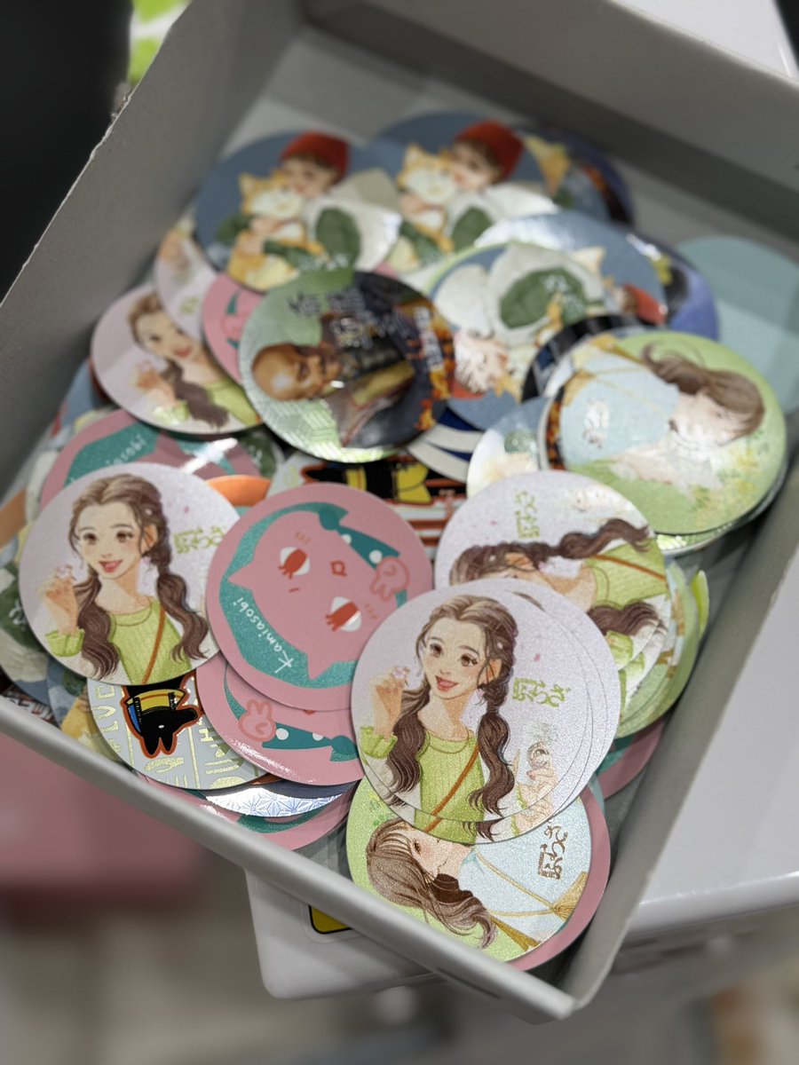 plazagifu's tweet photo. #名古屋ボードゲーム楽市。お買い上げの方に、選べる限定シールをプレゼント🎁✨ぜひお越しください🫶粗品付きのお得な福袋もあります🛍️7FのI13、kamiasobiブースです。
#YAONE #シロブシン #神さま日本酒でございます #神さま日本酒おつぎします #ワードコンセプ塔 #七福神めくり https://t.co/S91i7b1YlD