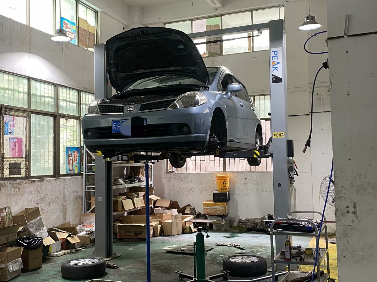 ABSA97042186's tweet photo. Xから離れていた期間、私は2台の日産ティーダを入手し、トランスミッションの徹底的なオーバーホールと車体の全面塗装を施しました。今やそれらは新車のように輝いていますが、その進化はまだ終わったわけではありません。 https://t.co/9nHEgzuBNO
