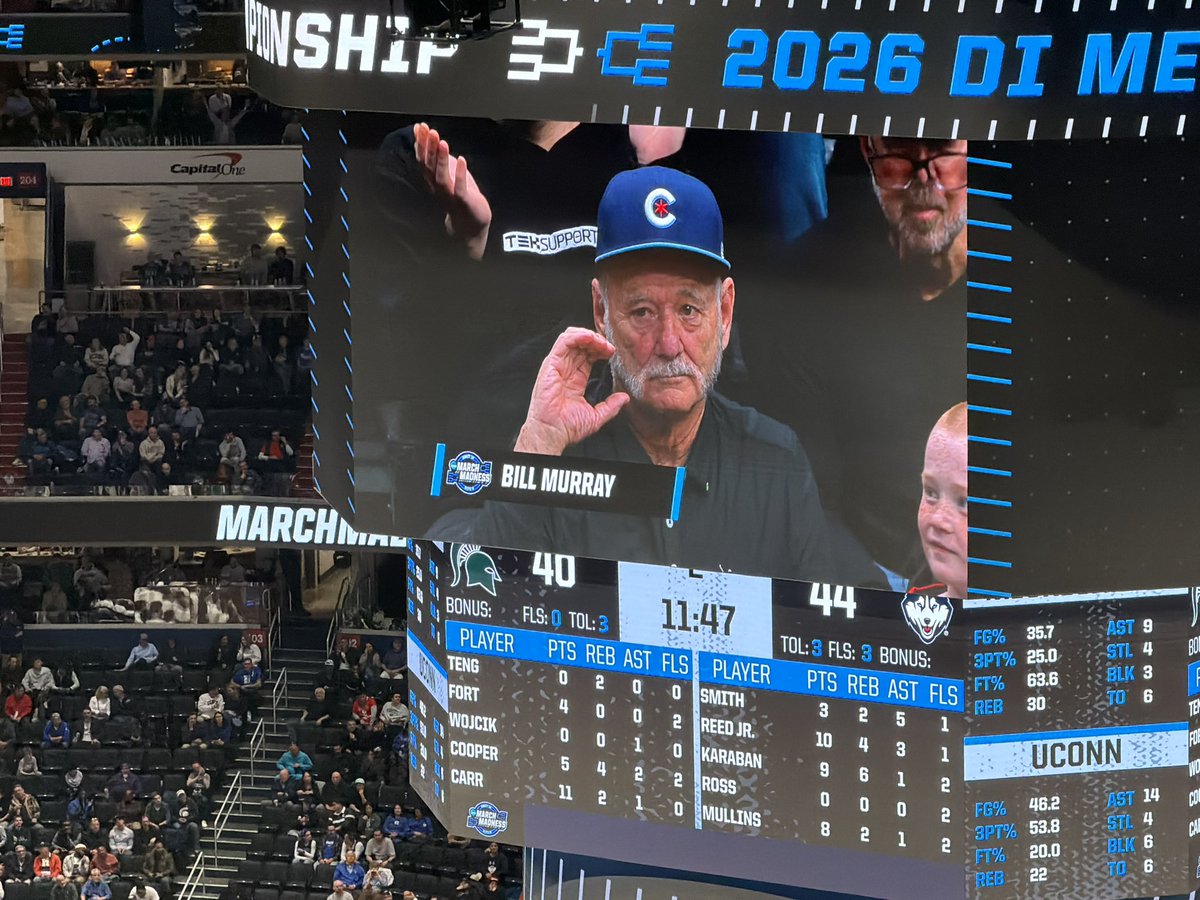 RLastellaReport's tweet image. Father of Boston College Head Coach &amp;amp; Current UConn Assistant Luke Murray in the house!