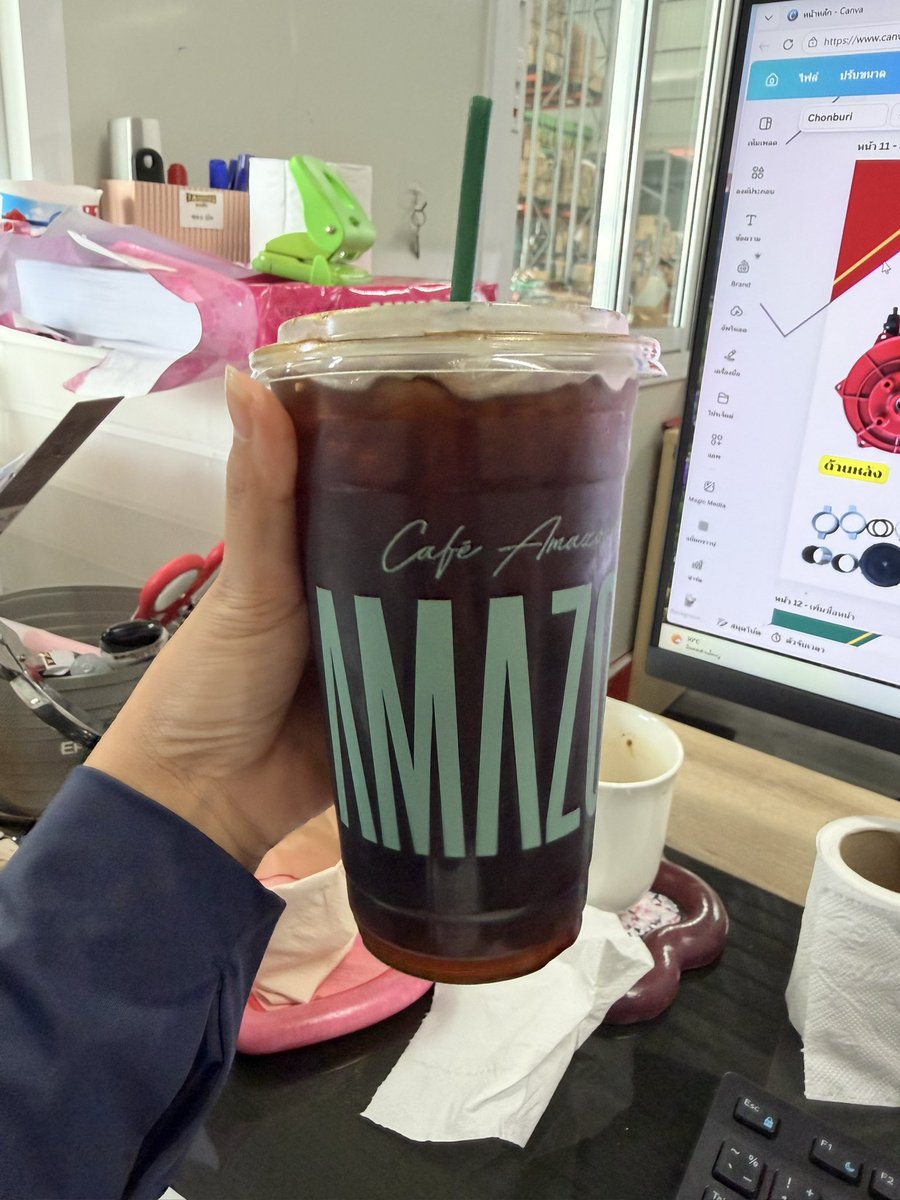 Me Happy tweet media