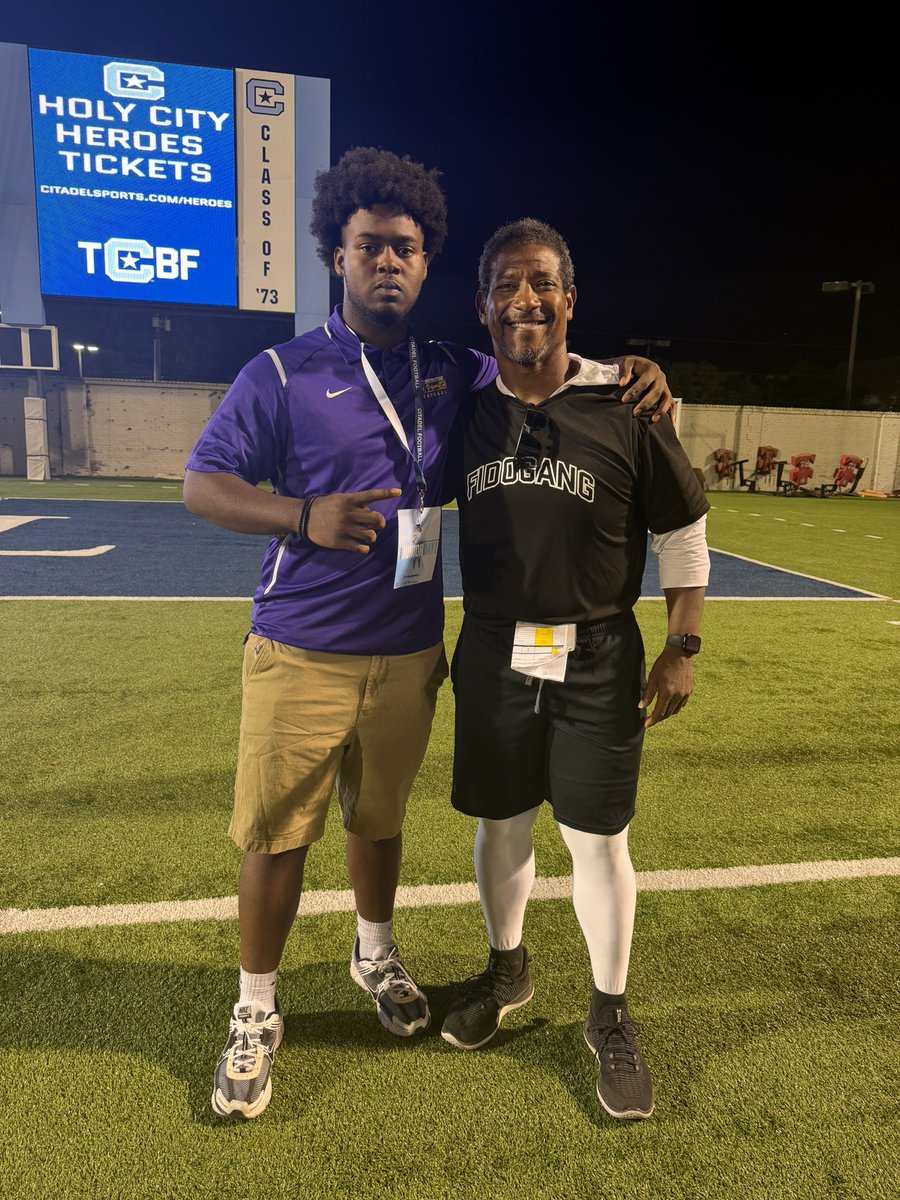 jbarber95nw's tweet photo. I would like to thank @CoachCoax17 for inviting me to the spring game and jr day @CitadelFootball looking foward to building a relationship with @CoachRAPinilla and learning more about the opportunities the citadel can provide!! @KoachDrayton @DixonJr92  @NHSCoachWofford @Coach_Donato   @NHSTrojansFB  @iamdemorrious #FireThoseCannons