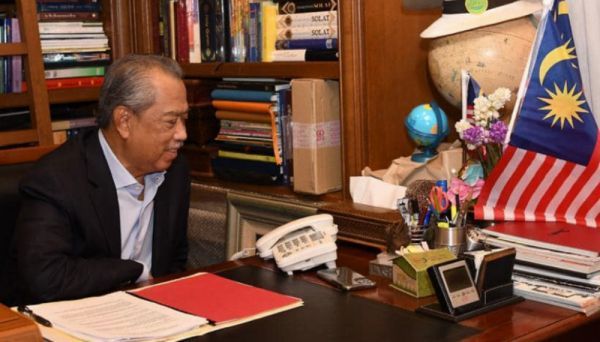 Harakakdaily tweet media