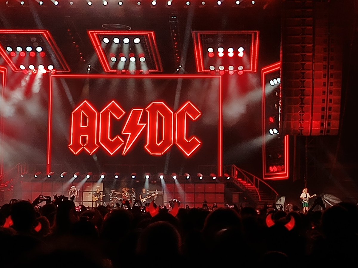 𝘴𝘰𝘧𝘪🪐 tweet media