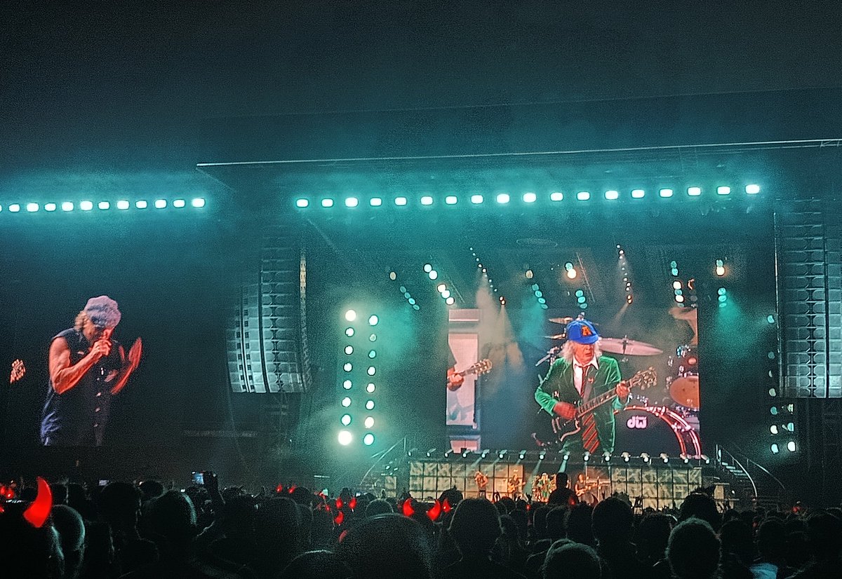 𝘴𝘰𝘧𝘪🪐 tweet media