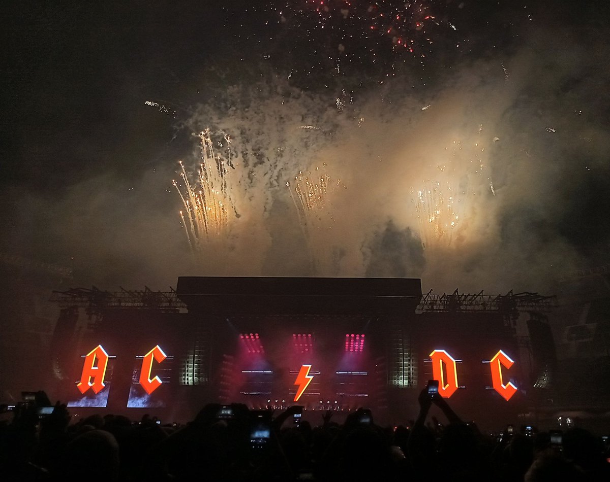 𝘴𝘰𝘧𝘪🪐 tweet media