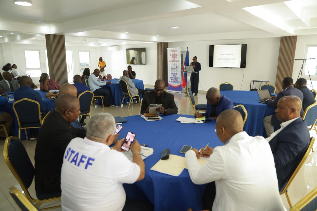 LumikaPicture's tweet photo. La deuxième journée de la retraite annuelle de la #FENAMH met en lumière le rôle central des collectivités territoriales dans la dynamique de développement du pays.
Les échanges se poursuivent autour des mécanismes permettant de renforcer l’action locale, d’améliorer la gouvernance et de stimuler le développement économique à l’échelle des communes.