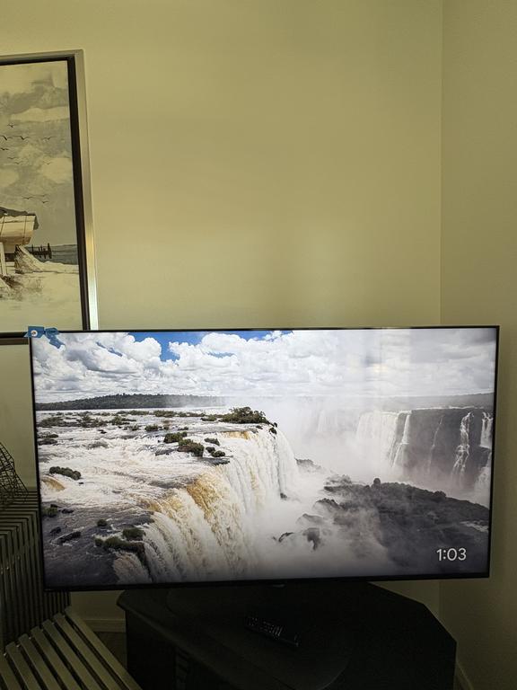 ListSale's tweet photo. Modern furniture, sports memorabilia, barware, tools &amp; more in this full home estate auction. Bidding is live now and starts to close April 2 at 2PM.

https://t.co/0jgO3Kj3lX https://t.co/wJg2jaSiQC