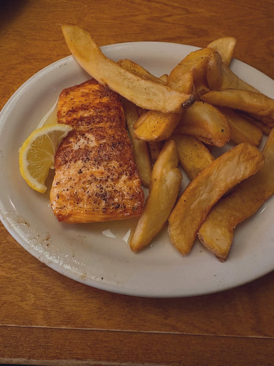 Liz wants weightloss tweet media