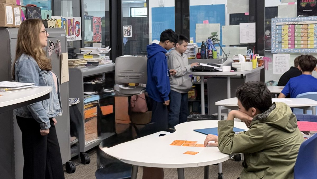 HPMSKim's tweet photo. Mrs. Garrett’s 6th grade students are meeting their learning target while fully engaged in character dialogue this week. Great job, 6th graders! https://t.co/owAoTKTMkw