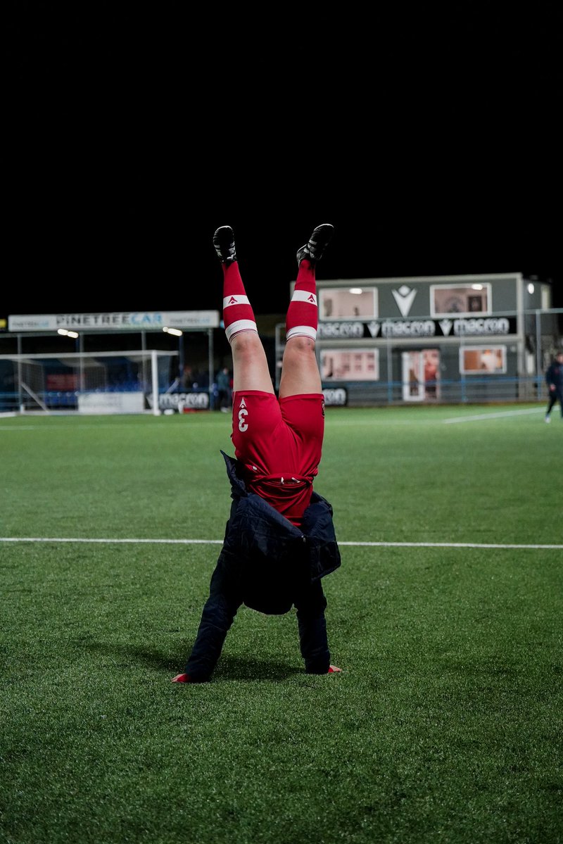 Phoebe Davies tweet media