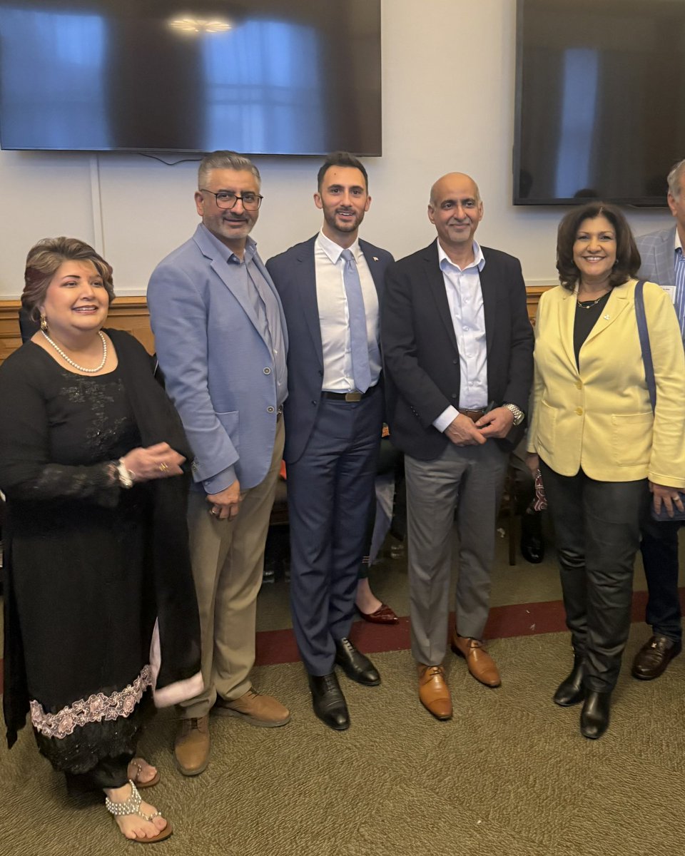 Stephen Lecce tweet media