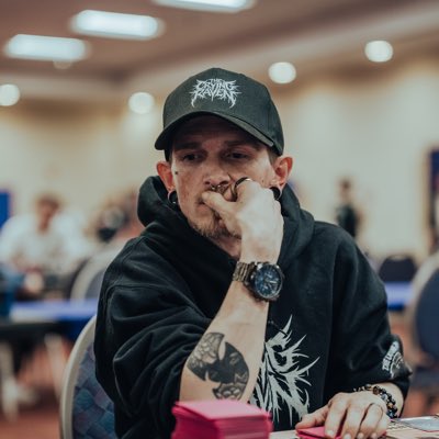 ITZ Ҝㄖ乙E tweet media