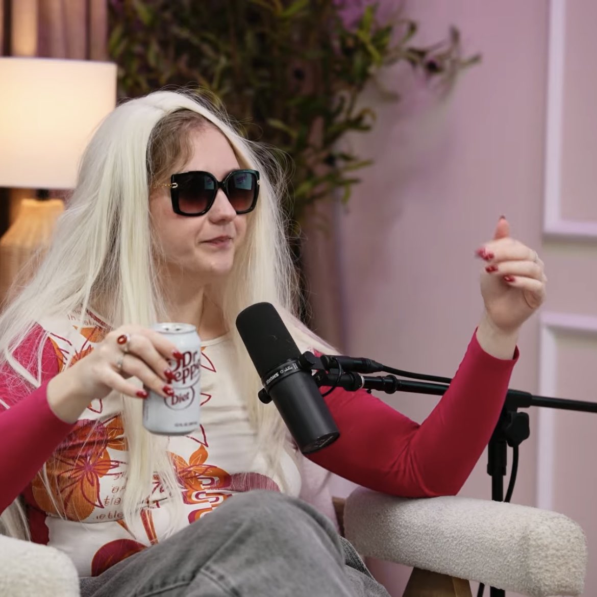 bad bitch berry bestie tweet media