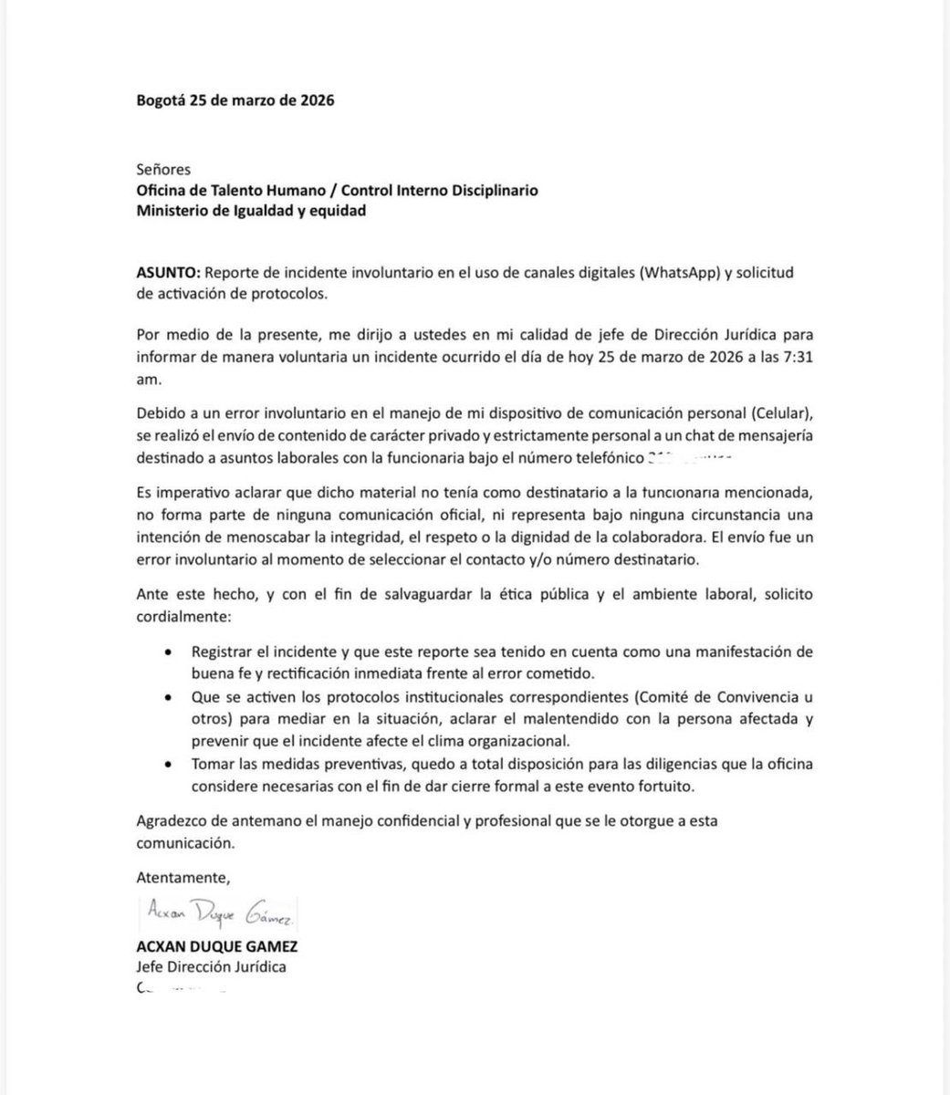 SoyDefensor's tweet photo. En el caso del viceministro, y con el ánimo de continuar aclarando su procedimiento tras evidenciar el error cometido, publicamos el correo y la comunicación que dan cuenta de que a menos de dos horas de lo ocurrido, fue Acxan quien informó al Ministerio lo ocurrido. https://t.co/fGIeyQTo3Q