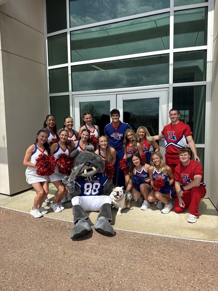 TechXXII tweet media