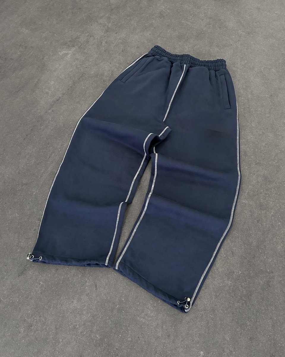 customhouse__'s tweet photo. AVAILABLE SWEATPANTS 

🏷️ 23000 https://t.co/mNiOZsKWwL