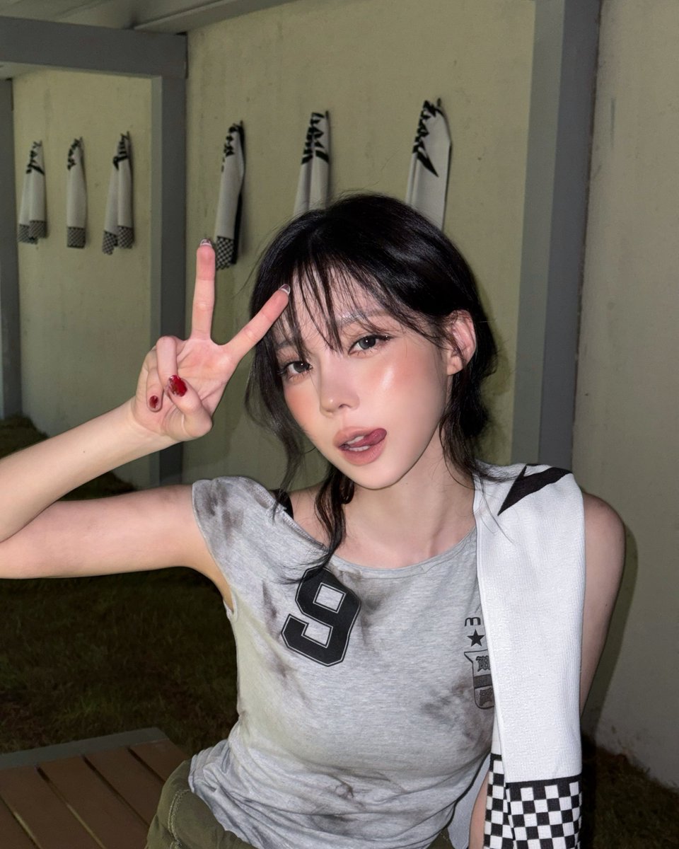 ˚✩delia˳✧🍏 #1 winjoy stan! tweet media