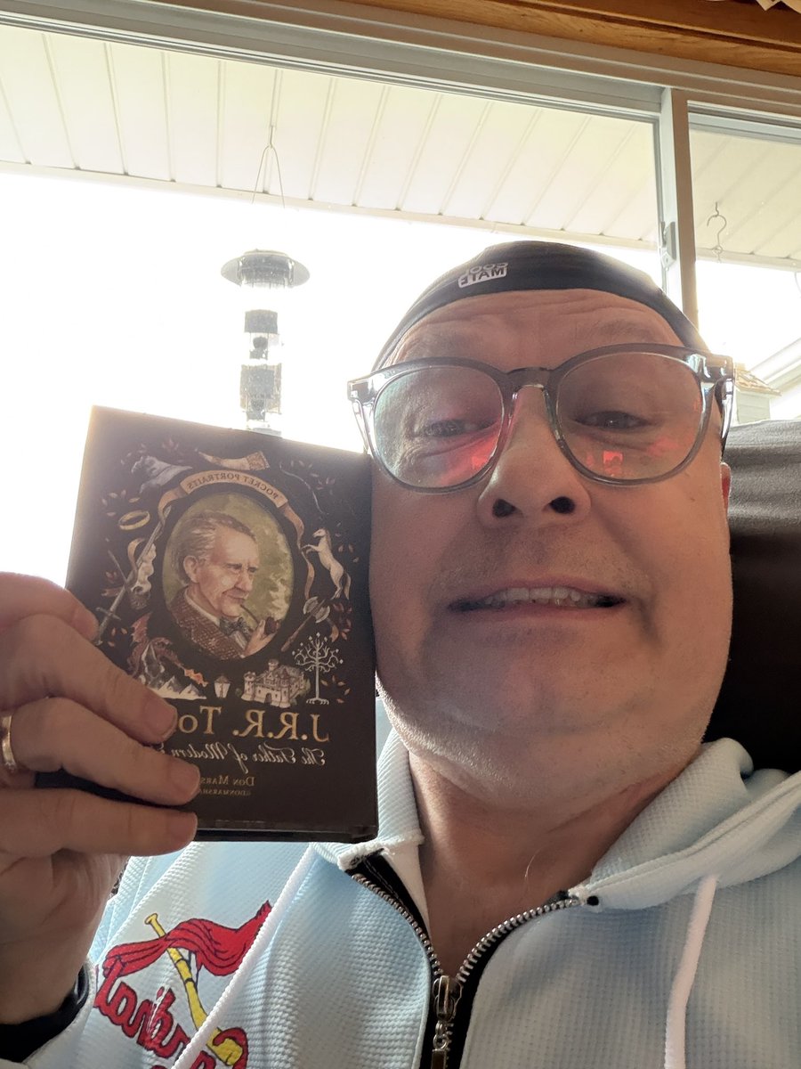 mathczap's tweet photo. Got a new book for my bday. @DonMarshall72 https://t.co/HKGKkerAiv