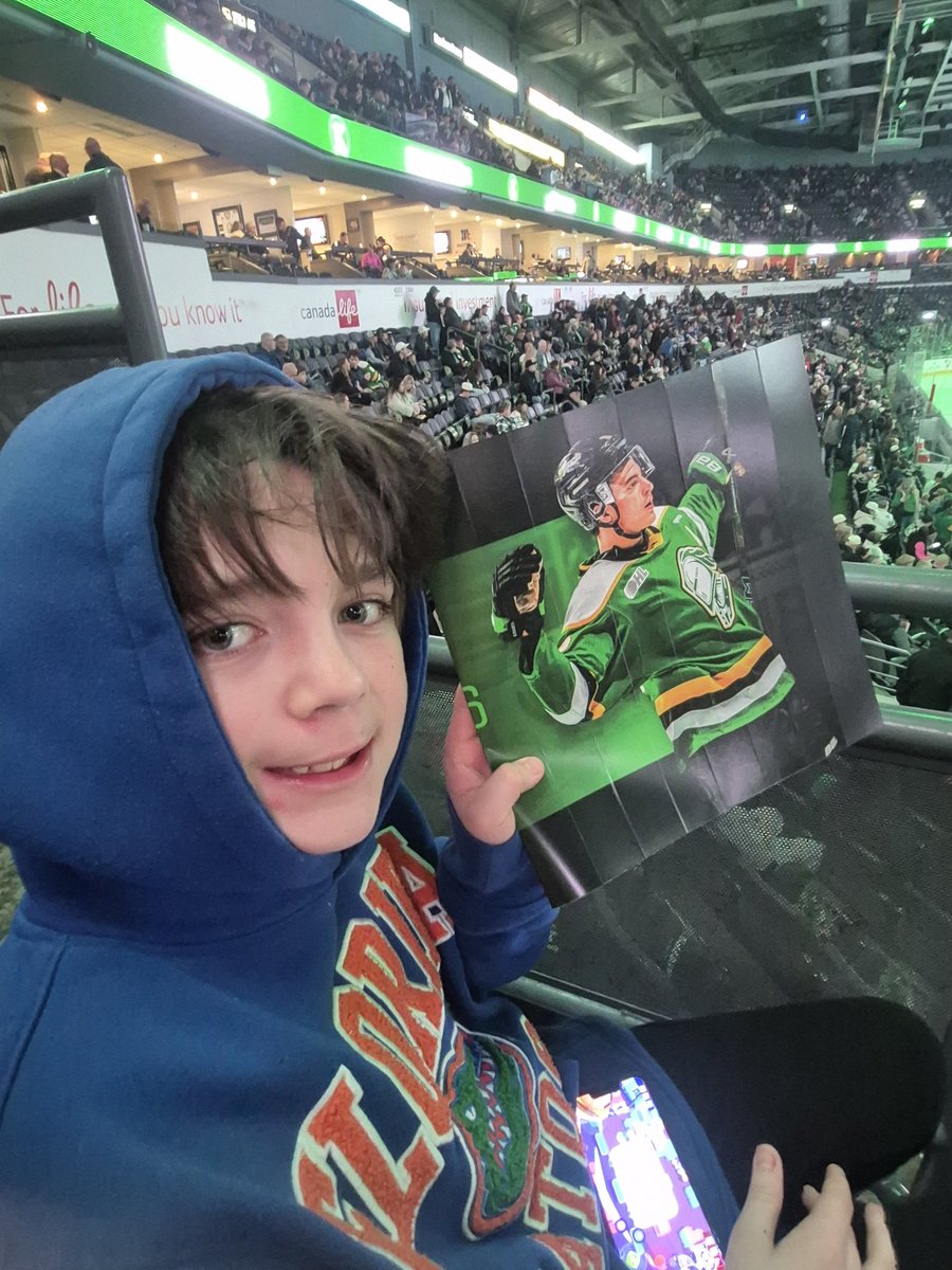 49er94's tweet photo. @CoultersRx 
@LondonKnights 
#slapshotgiveaway 

Section 204 
Row D
Seat 14 https://t.co/YMWmcXW3B8