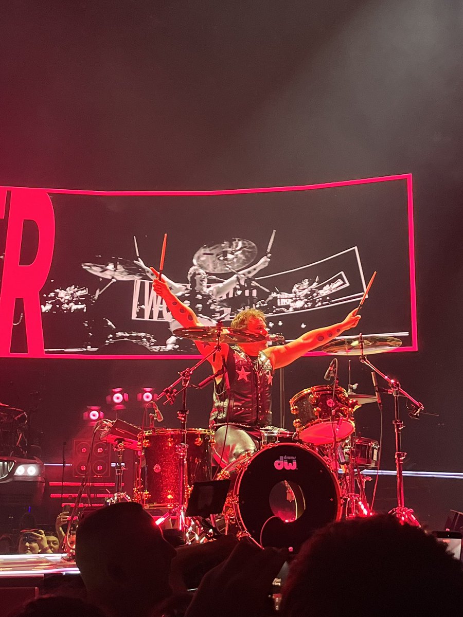 marta on tour ★ tweet media