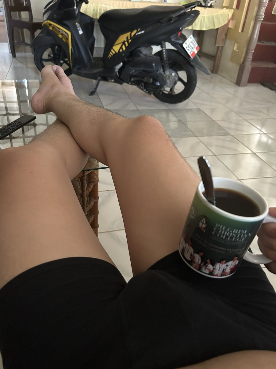 Hugot King💯 tweet media