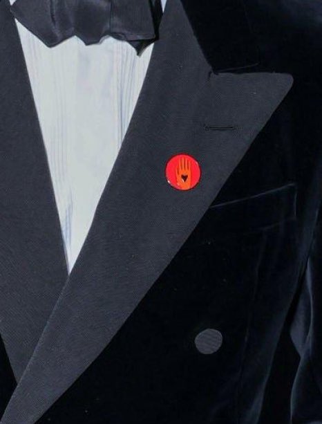 joe alwyn safe space tweet media