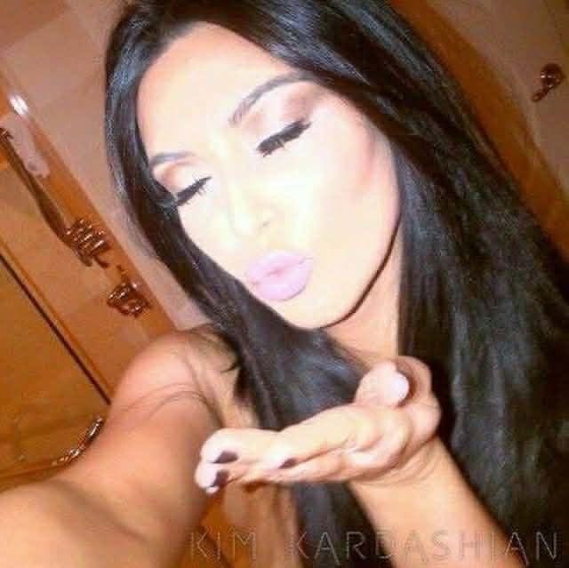 الملكه tweet media