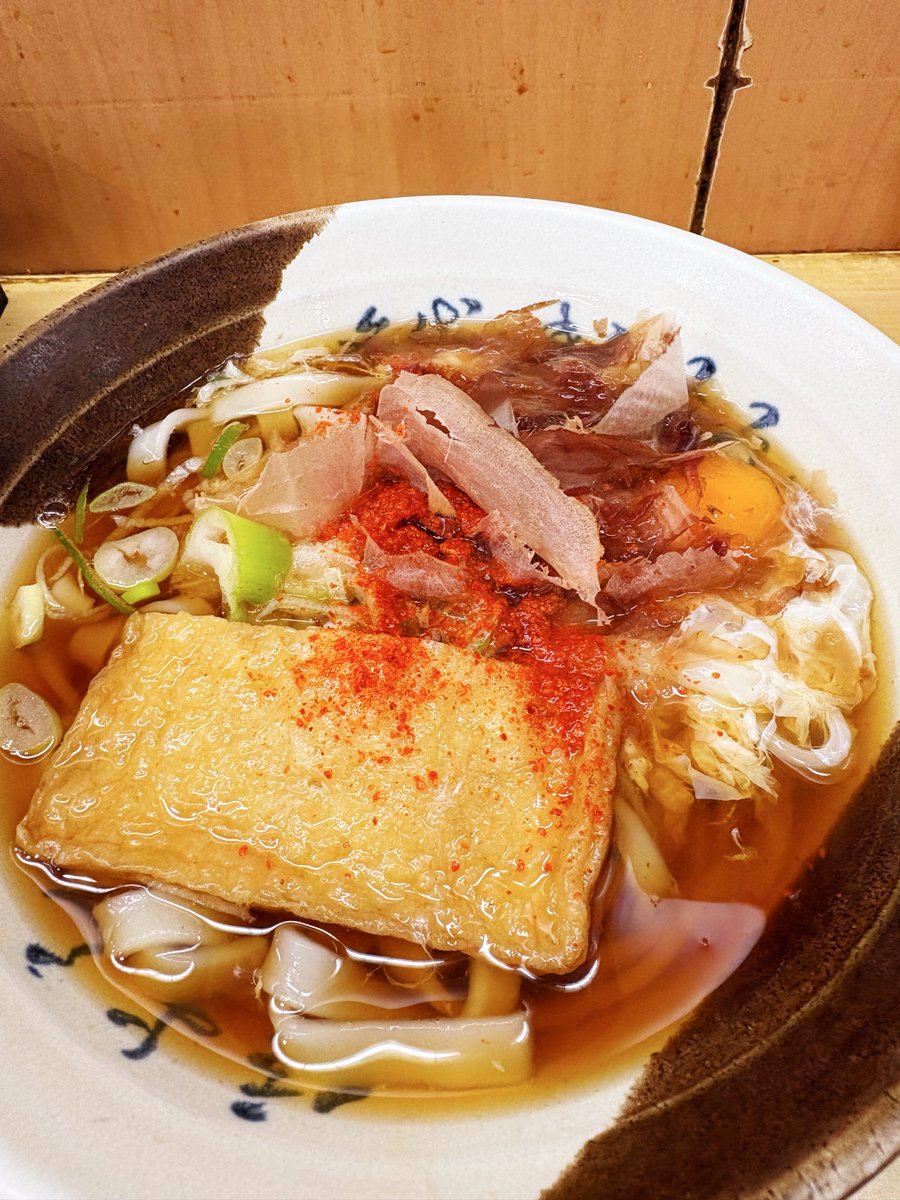 RYO200's tweet photo. 初日は現場＆
試作機のミーティング🖊️

翌日、
桑名国際ゴルフ倶楽部 伊勢コース
2社・8名でコンペを行いました

⚪️で6,573ヤード
高低差を入れたら
体感で6,000ヤード後半かな…

グリーンは砲台が多く、
距離があり非常に難しかった💦

楽しい時間共有
ありがとうございました💫

帰りはホームで🥢 https://t.co/LTz9bKYkMr