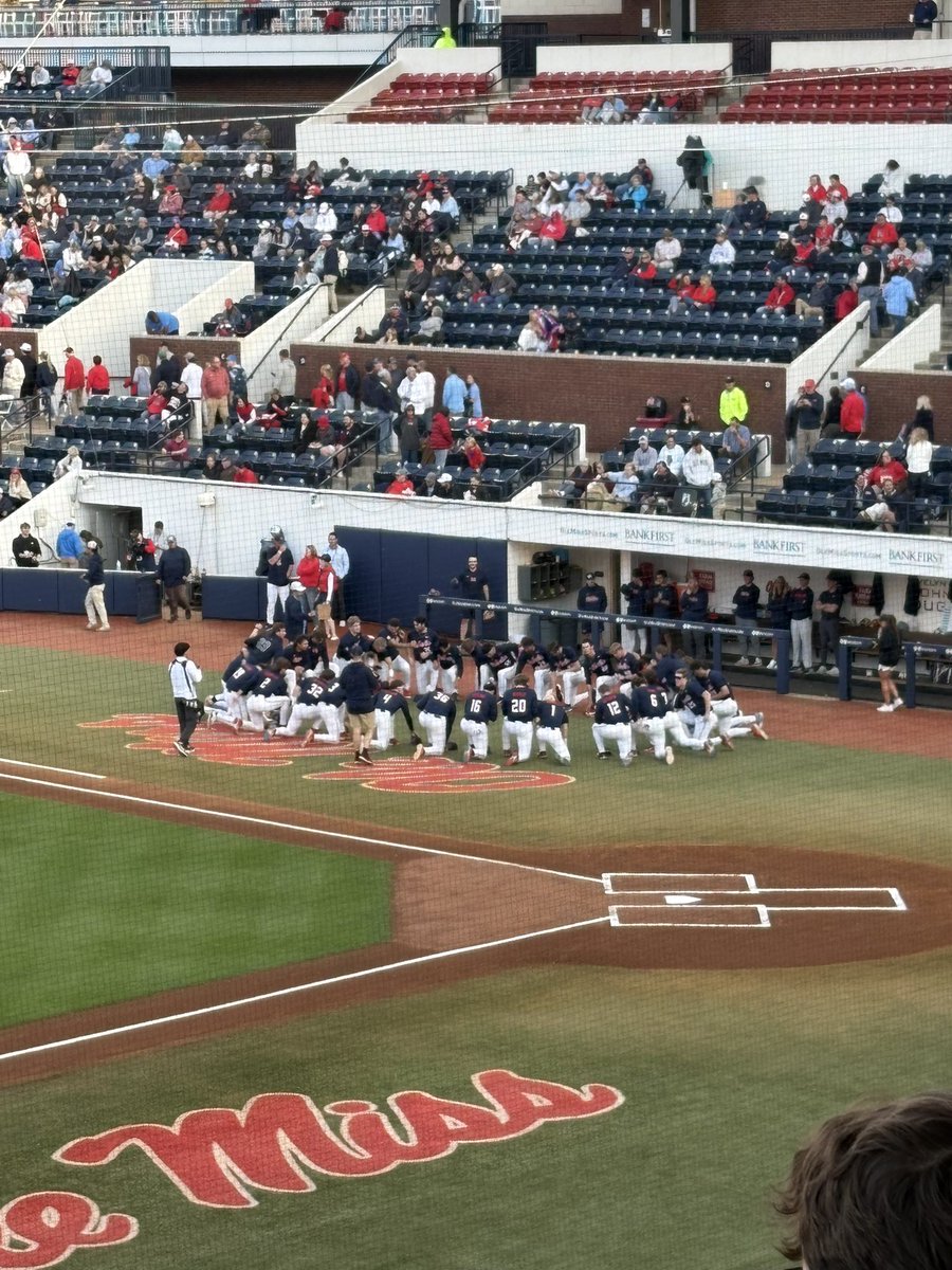 mitch davis tweet media