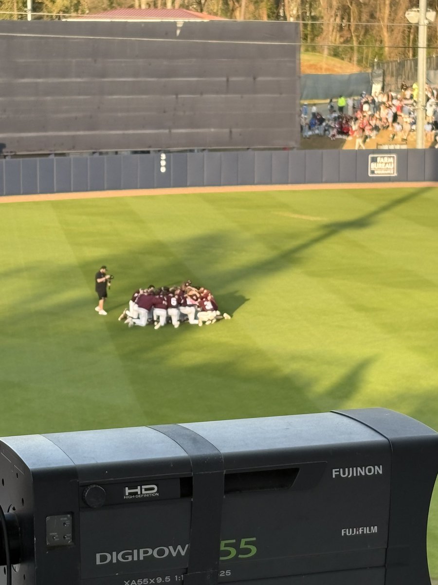 mitch davis tweet media