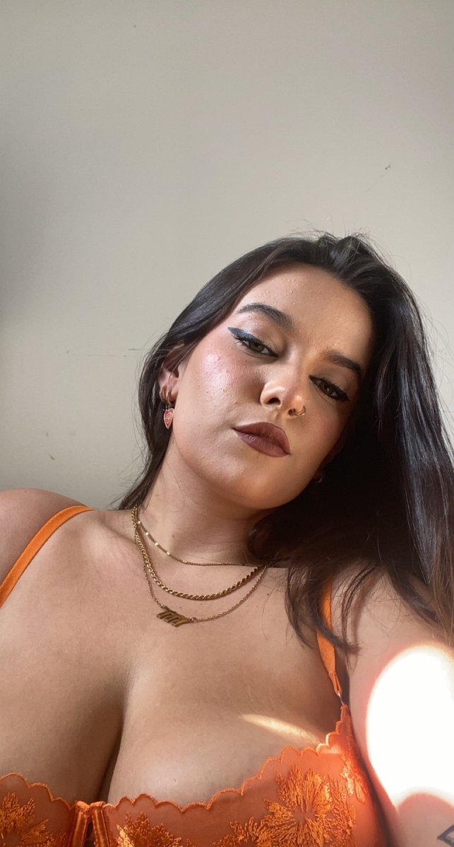 𝑬𝑴 tweet media