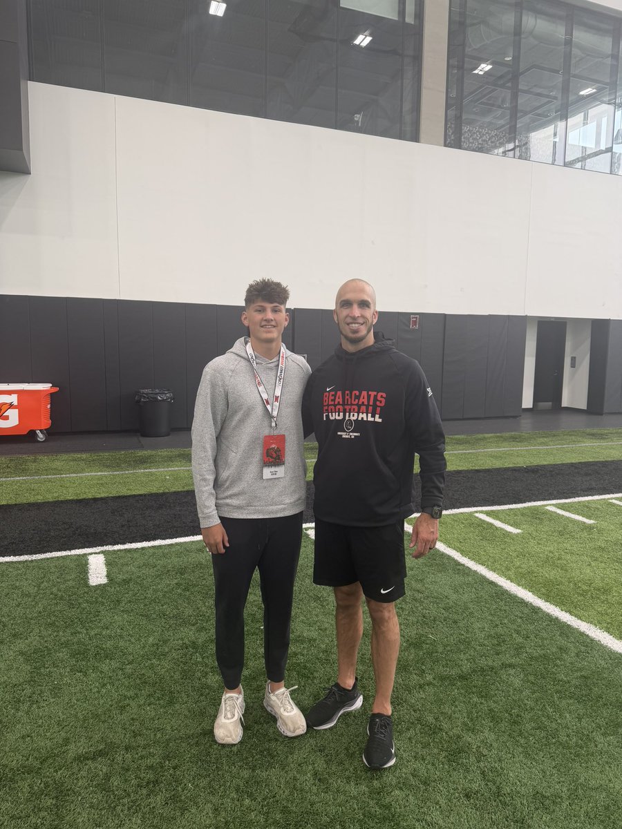 Oscar Sloan 4⭐️ tweet media